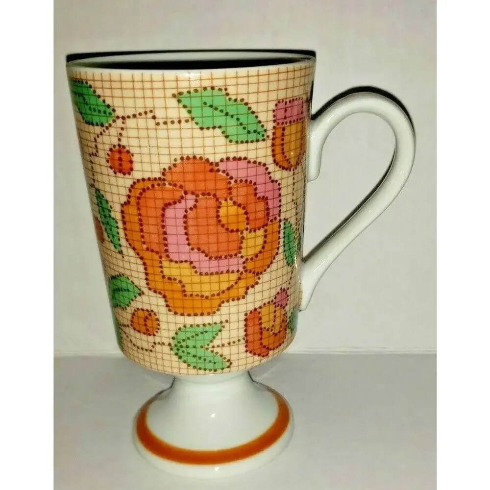 Vintage Coffee Cup Mug‎ Tapestry Avant Garde Collection Flowers Pedestal Base